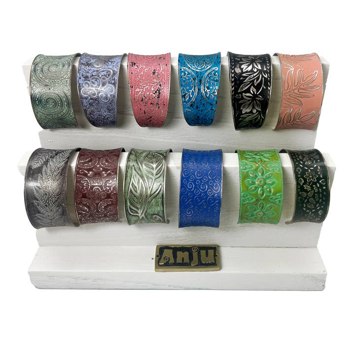 Pré-embalagem de Pulseiras com Pátina de Prata com Expositor por atacado de Anju Jewelry