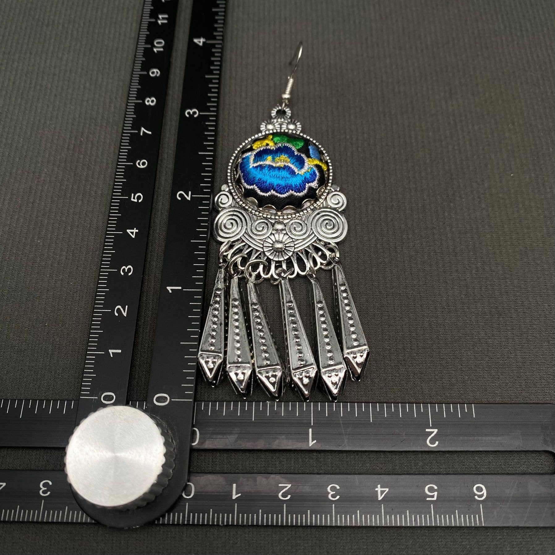 Mio Queena – wholesale Dangle earrings – Multi-style Vintage Woven Flower Pattern Ethnic Style Earrings16