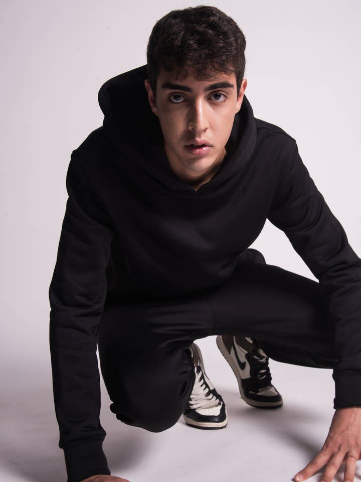 Model 7M - black for wholesale by Moontracksuit