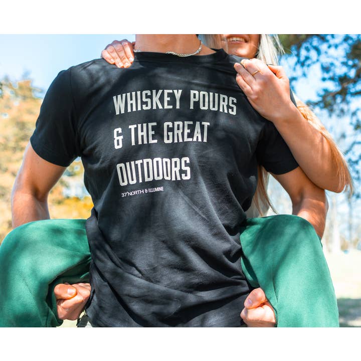 T-shirt Great Outdoors - Noir pour la vente par Illumine Collect