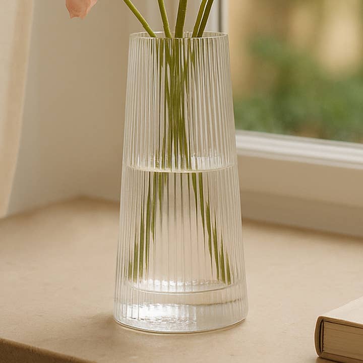 Vaso in Vetro Trasparente Empire - Vaso per Fiori Piccolo per la vendita all'ingrosso da parte di The DRH Collection BV