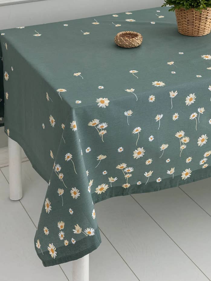 Daisy Soft Table Cloth for your Home, Dinner Table, Cotton for wholesale by SannasDecor