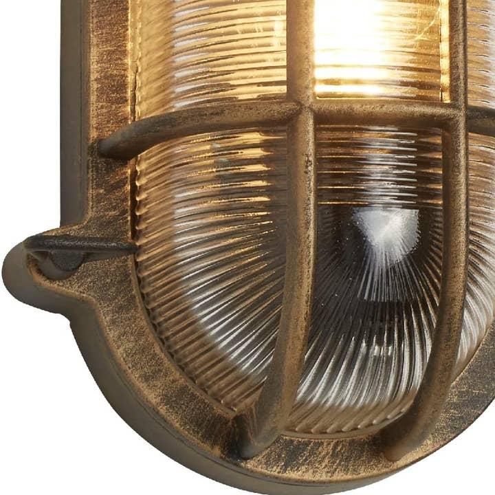 K LIVING – wholesale Outdoor/lawn light – Antique Brass Ribbed Glass Outdoor Bulkhead Oblong or Round Light4