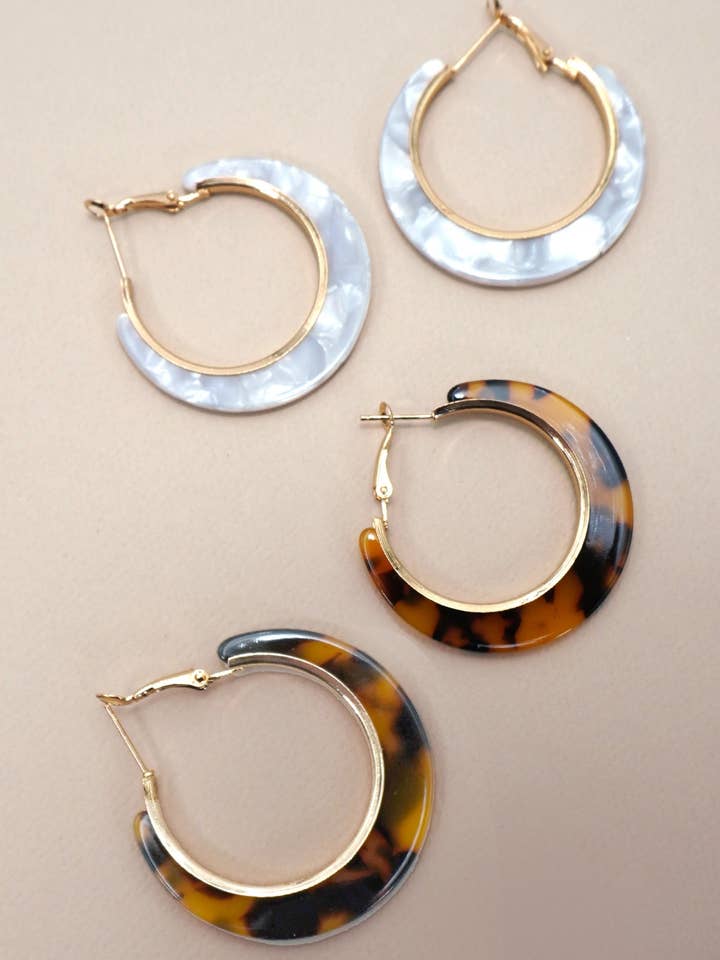 Schildpadpatroon Hoepeloorbellen Set | 40E465 voor wholesale door JOSSLYN by wall to wall