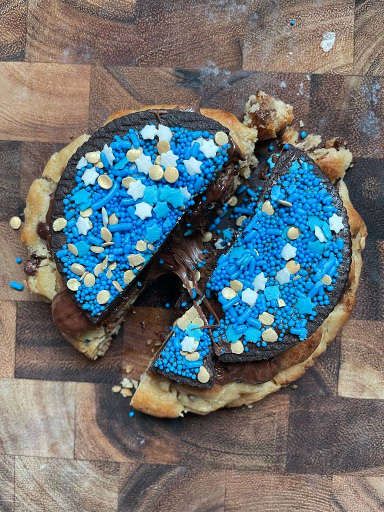 big fat cookie, llc - Wholesale Cookie - Oreo+ seasonal sprinkle Big Oreo top.6