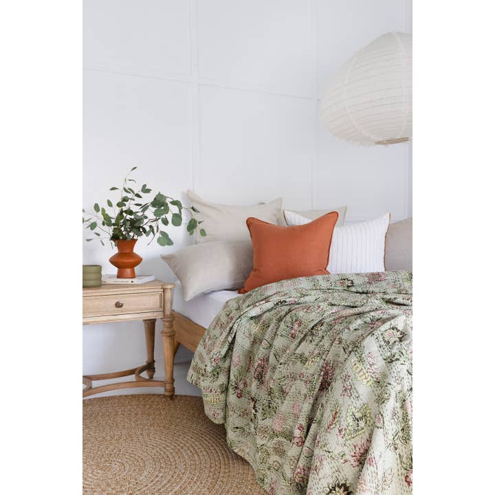 Linen Connections - Venta al por mayor Edredones acolchados - Manta colcha cubrecama india Kantha - Madras1