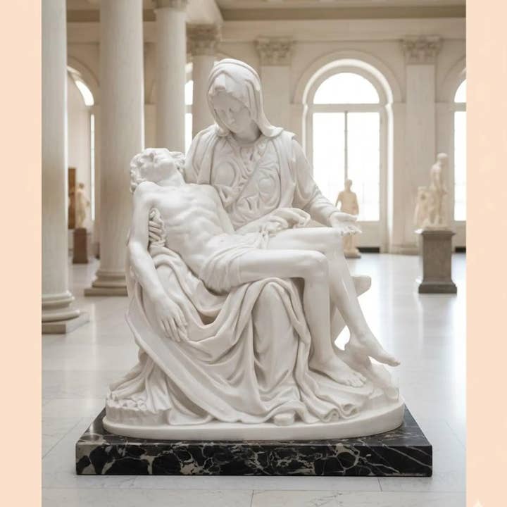 Sculpture de la Pietà, 40 cm (15,75 pouces), poudre d'albâtre pour la vente par ArteSacraCaravaggio