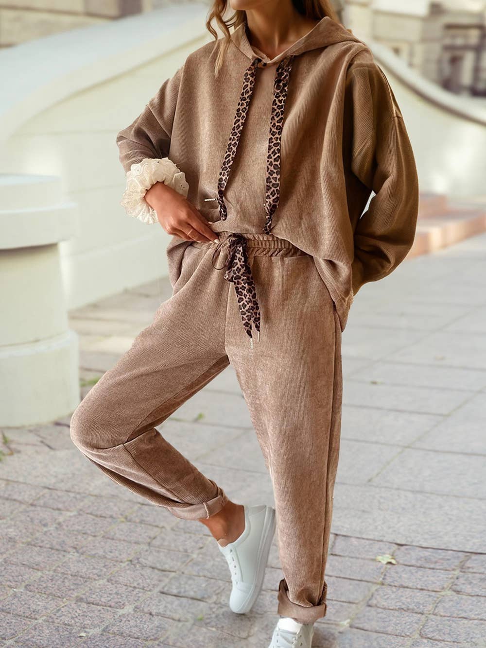 1 the Woman - Wholesale Lounge Set - Women's - Pullover Hoodie and High Waist Pants Corduroy Suit4