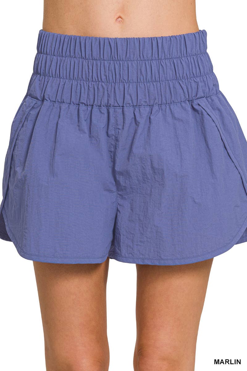 42POPS - Vente Short – femme - Short coupe-vent avec doublure et poche arrière en mesh47