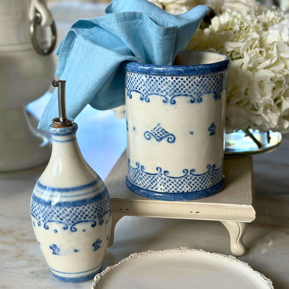 Arte Italica & Crown Linen Designs – wholesale Oil/vinegar dispenser – Burano Oil Bottle3