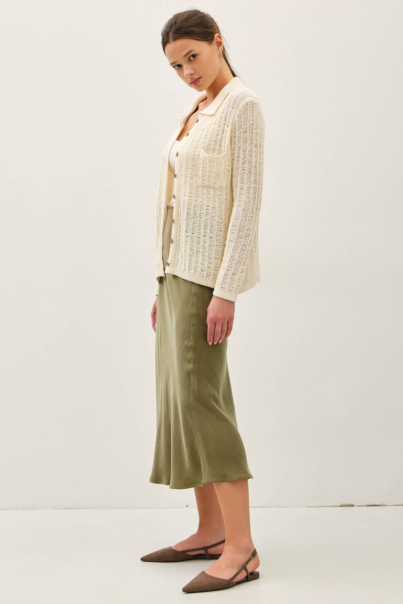 Be Cool - Wholesale Cardigan - Women's - BREEZY TEXTURED KNIT BUTTON UP COLLARED CARDIGAN 2