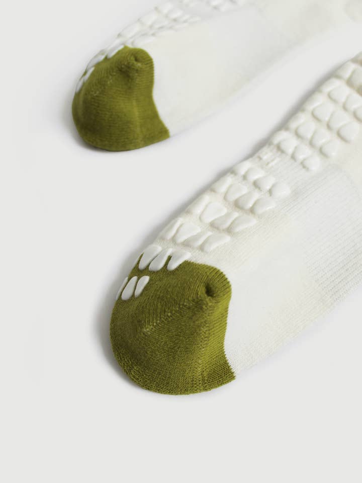 Fraise - Wholesale Socks - Unisex - Grove Dipped Crew1