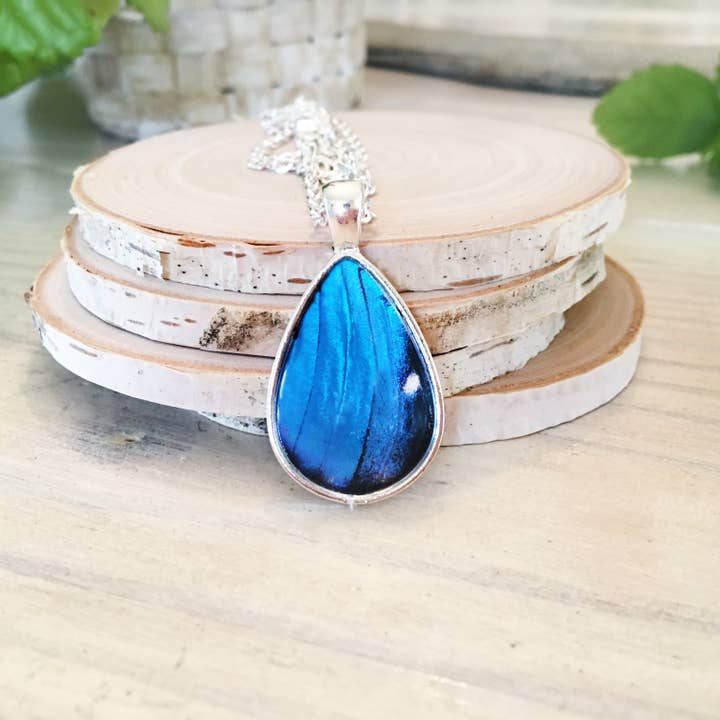 Morpho - Sommerfuglevinge Halskæde for engroshandel hos Anise Designs