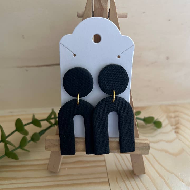 Kinsley per la vendita all'ingrosso da parte di Elia-Joy Boutique