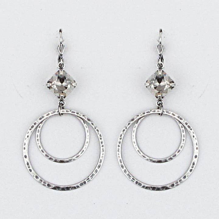 Boucle d'oreille en argent Ada pour la vente par La Vie Parisienne