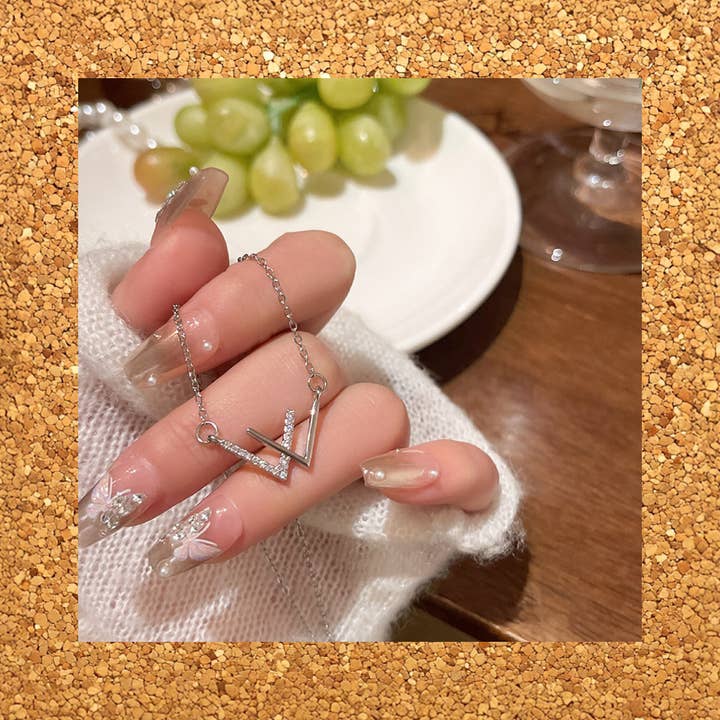 Moonspire Pendant for wholesale by Ladylande