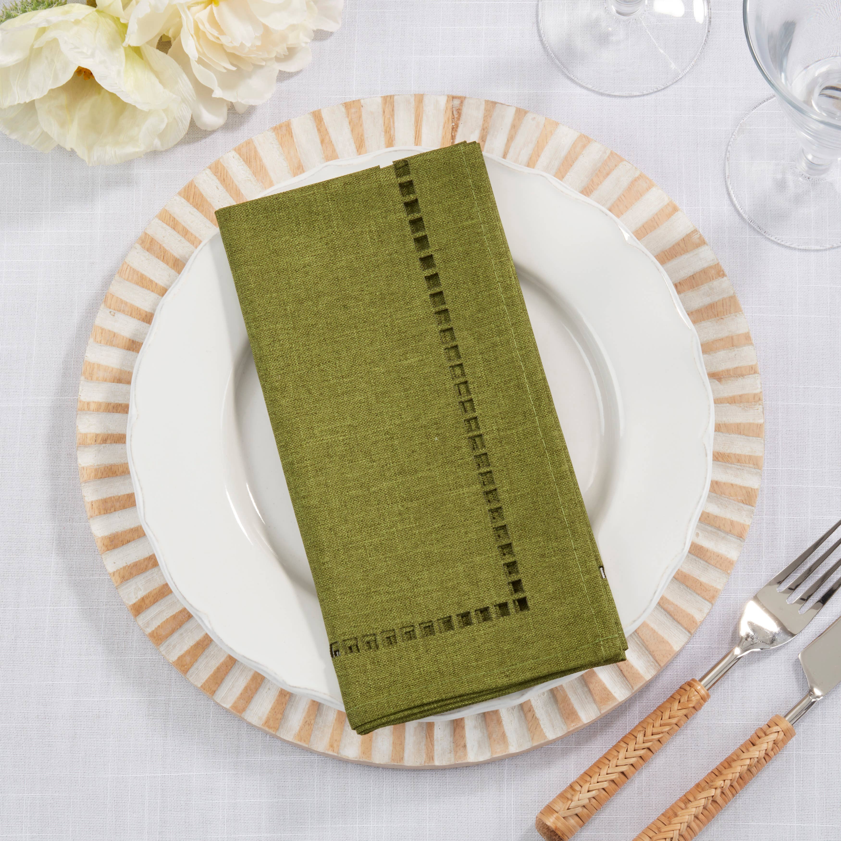 Saro Lifestyle – wholesale Dinner & cloth napkin – Laser-Cut Hemstitch Napkin15