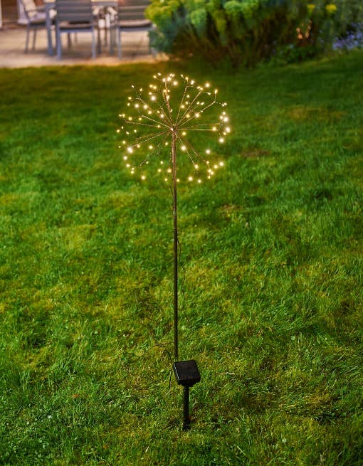 Lumina Of London Co - Wholesale Outdoor/Lawn Light - DISPLAY - Solar Dandelion4