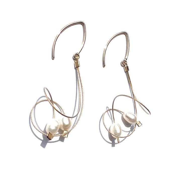 Boucles d'oreilles Swirly Curl Hook pour la vente par Meghan Patrice Riley