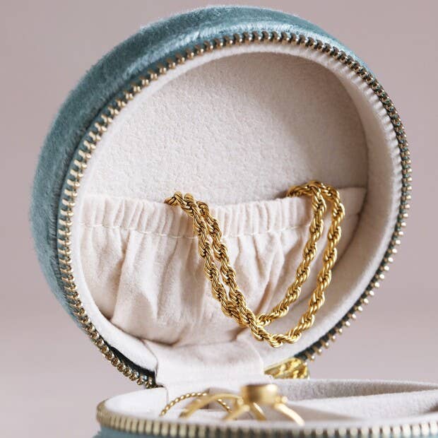 Lisa Angel - Wholesale Jewellery box/organiser - Mint Green Velvet Round Travel Jewellery Case3