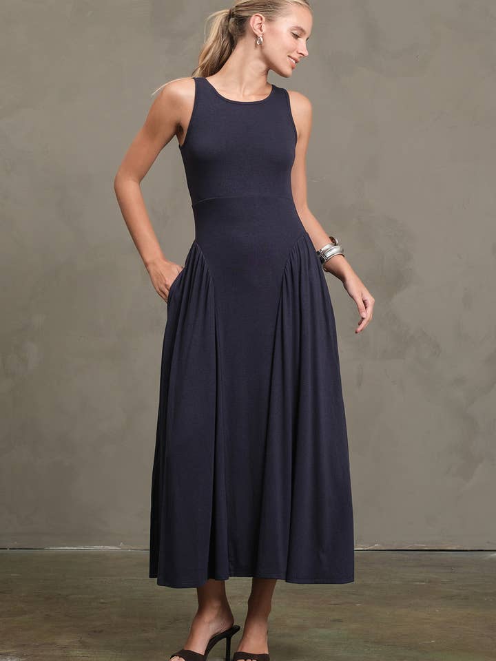 Robe midi en jersey à drapé souple - RD1217 pour la vente par RAISONNEL