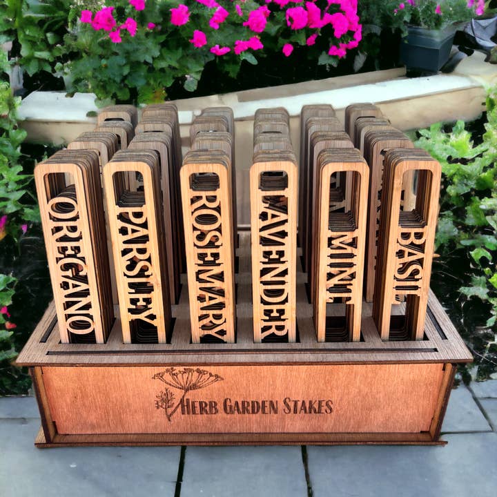 The Savvy Spade - Wholesale Garden Tool - Herb Garden Marker Sets - Includes 8 Markers