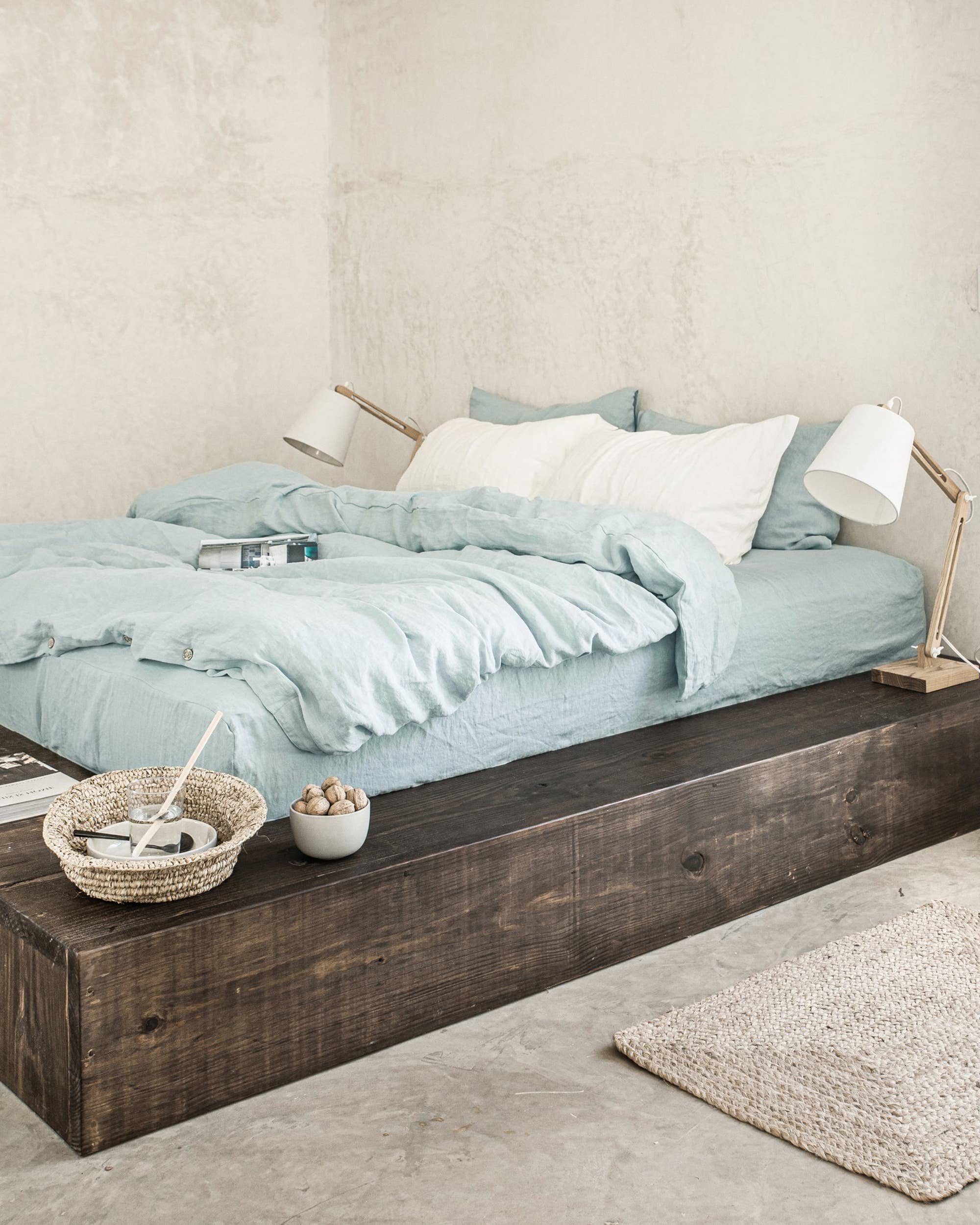 MagicLinen (We handle U.S. import procedures for you) – Großhandel Spannbettlaken – Staubblaues Spannbetttuch1