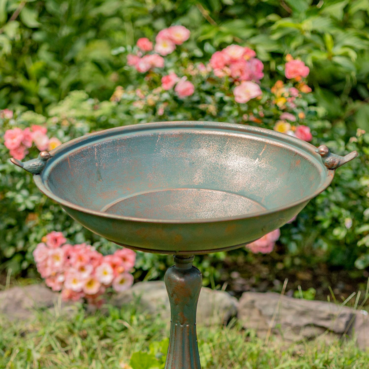 Zaer Ltd. International - Wholesale Bird Bath - Pedestal Birdbath with Little Bird Detail - 3 Options18