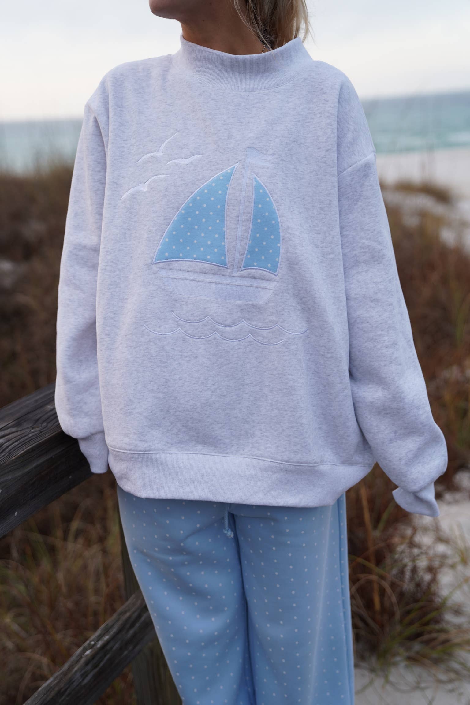 Sunkissed Coconut - Wholesale Sweatshirt - Women's - Polka Dot Sailboat Embroider Mockneck Sweatshirt11