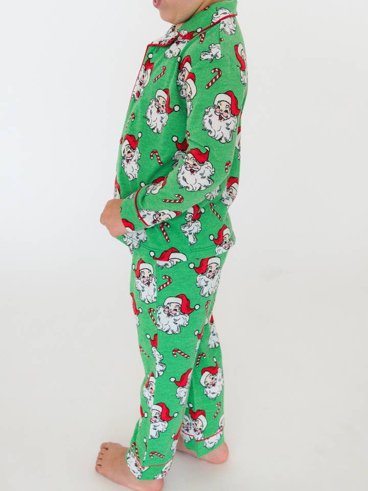 Vert Ensemble de pyjama à manches longues et boutons pour garçons SoftSnooze™ vert Santa Joy en vente sur Faire1
