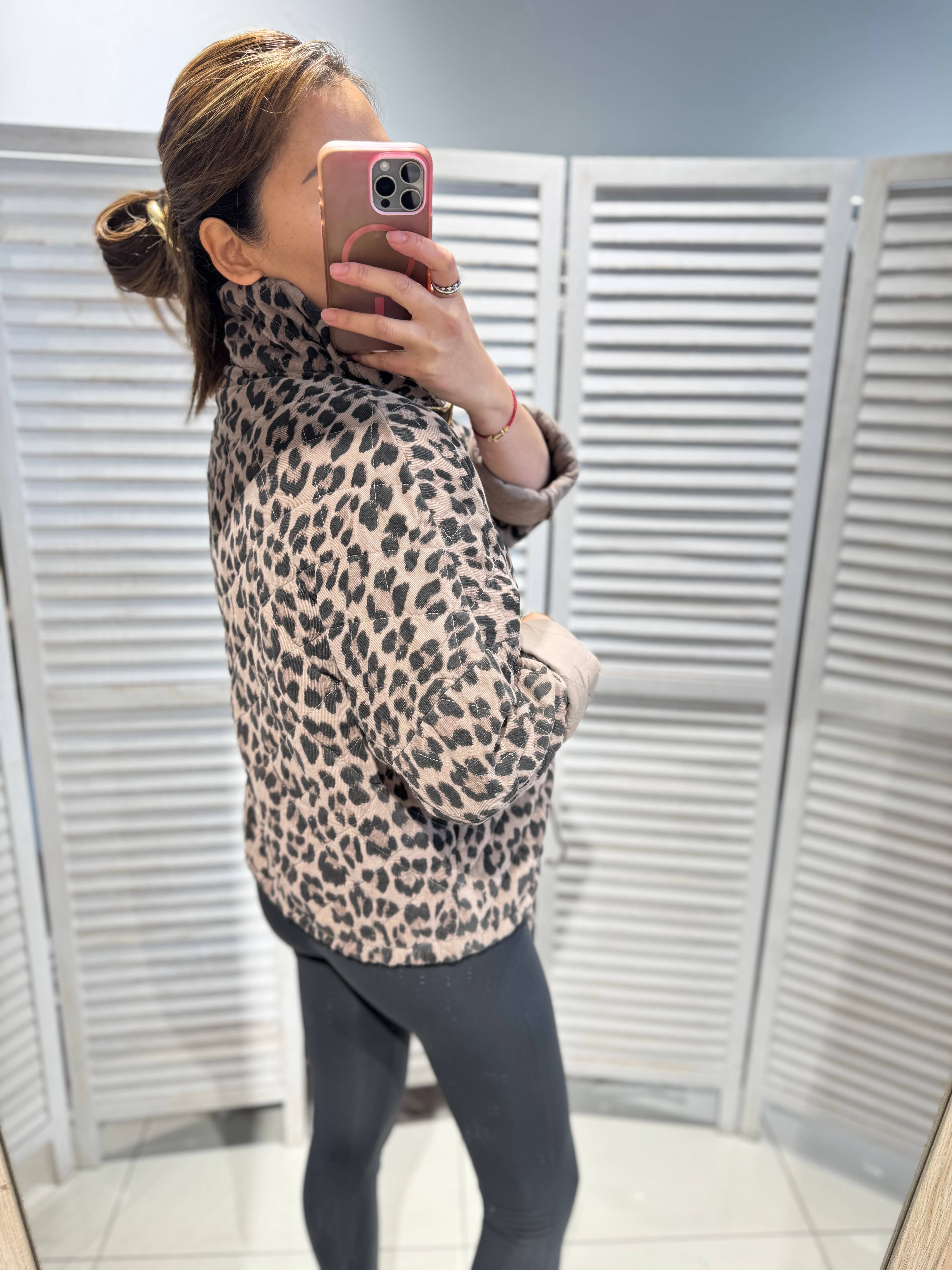 Biege Zip-up jacket with 3/4 sleeves for wholesale on Faire2