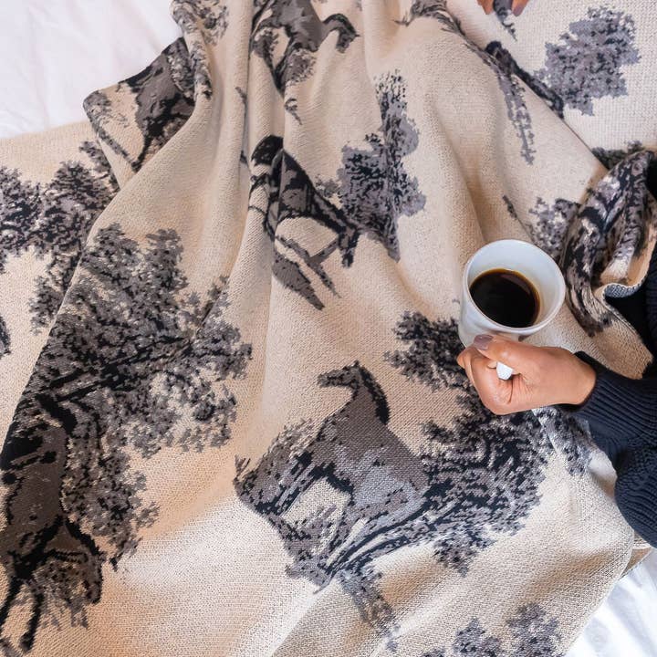 Bæredygtigt Strikket Bomuldsplaid - Equestrian Toile for engroshandel hos In2Green