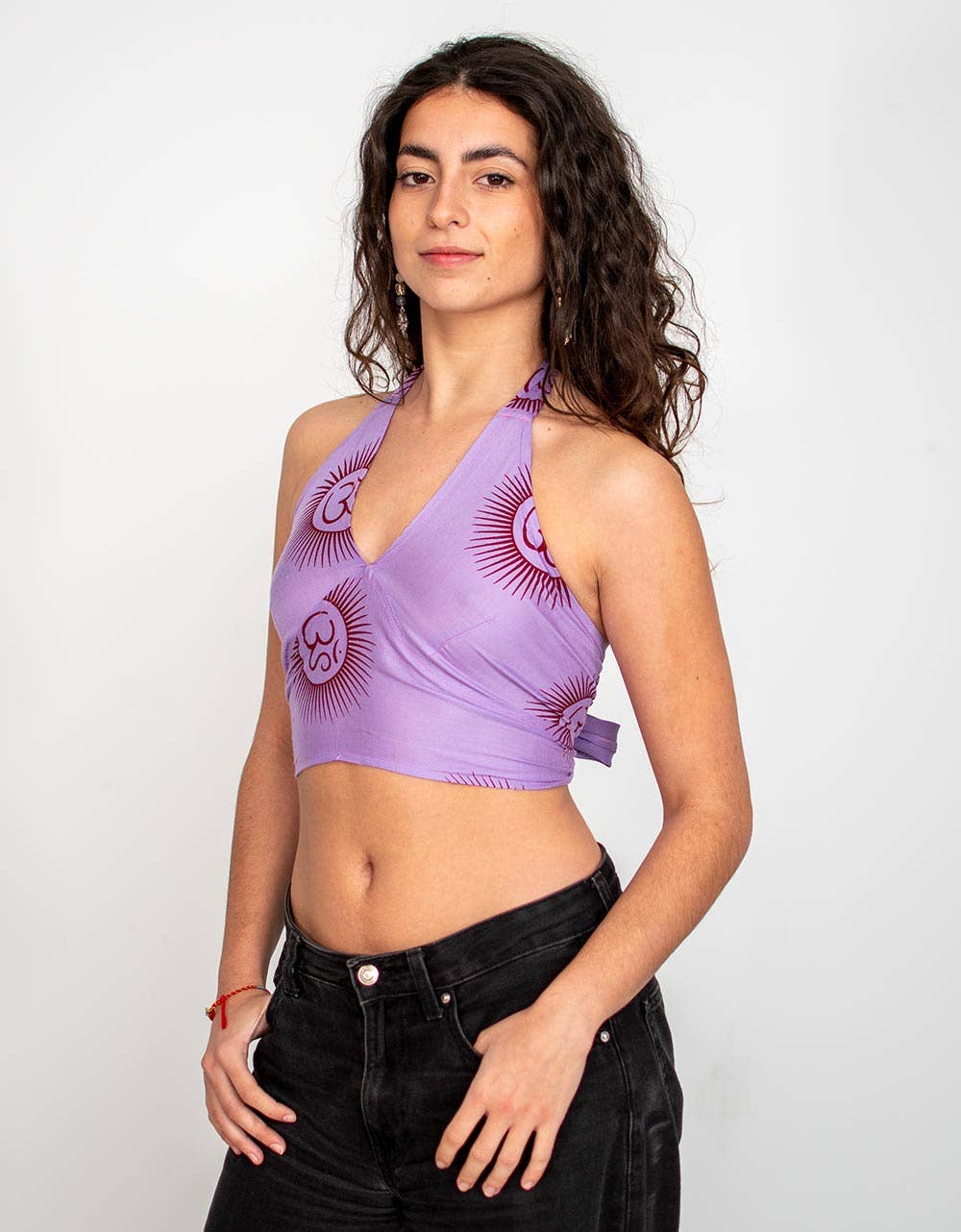 Mûrier Haut court lilas Kimago avec inscriptions en sanskrit et nœud en vente sur Faire1