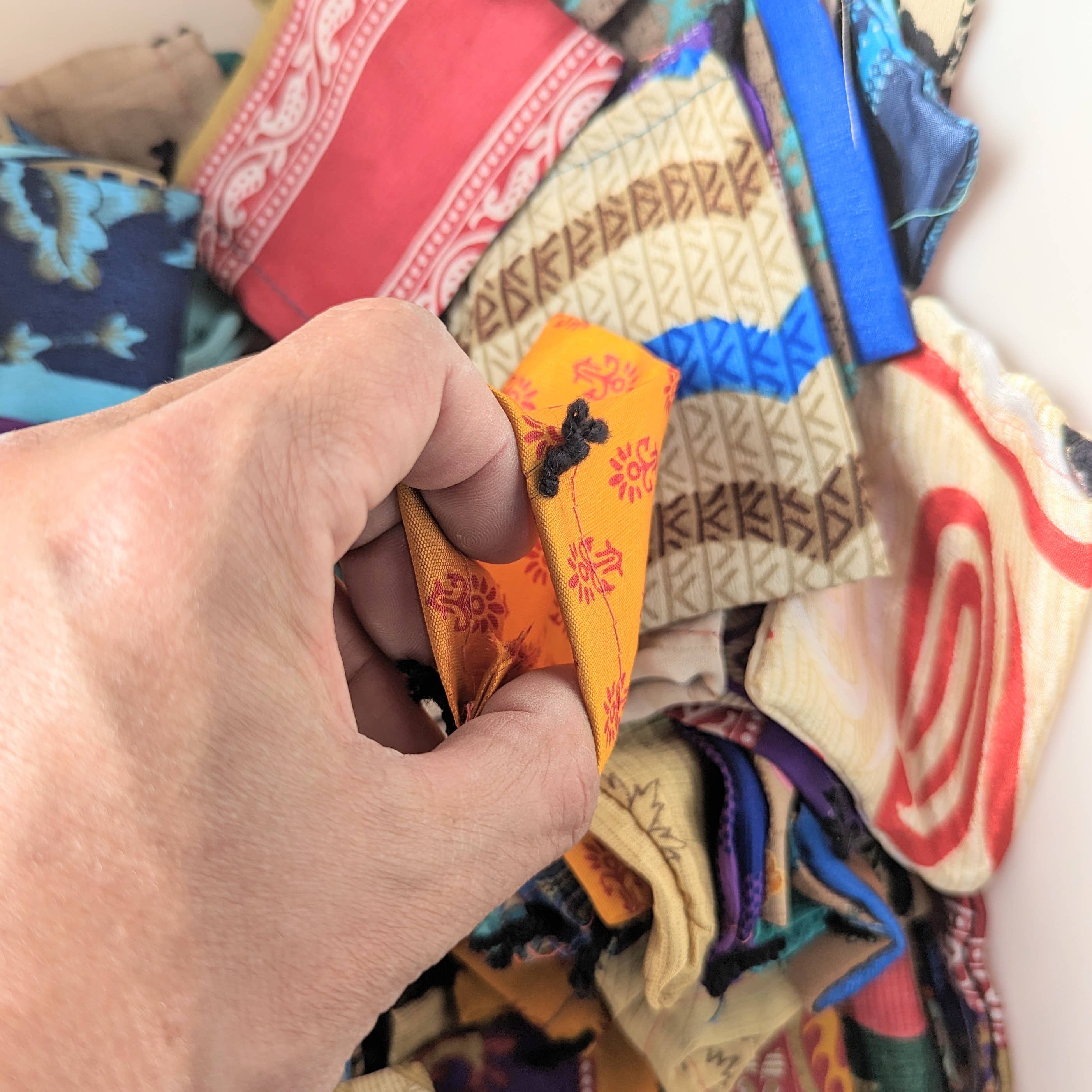 Tenzing Collections – wholesale Presentpåse – Tenzing Collections - 100-pack återvunna siden- och jutesäckar med dragsko eller dragkedja för gåvor11