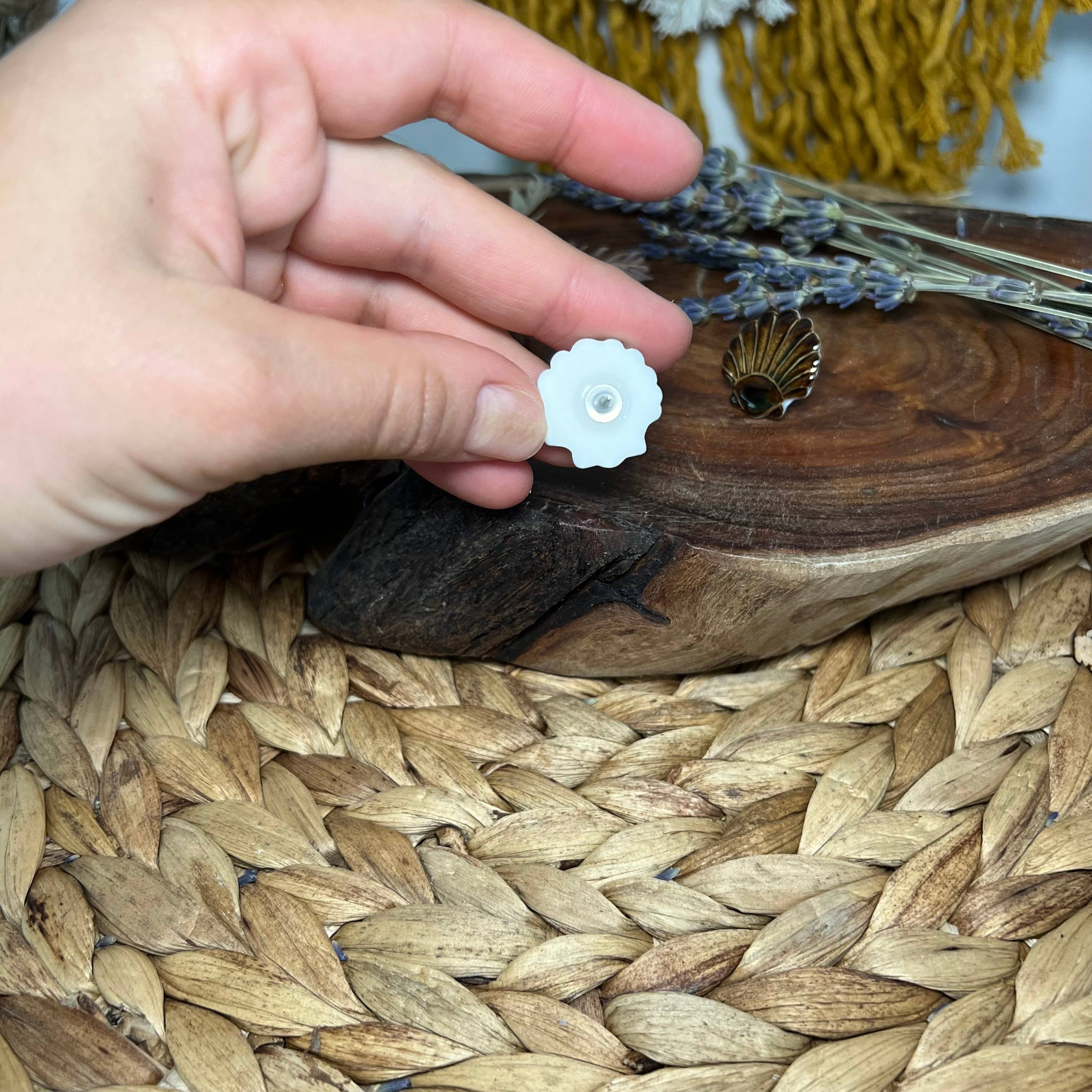 Wolf and Clay Pty Ltd - Vente Clous d'oreille - Mira - Sea Shell - Clous d'oreilles en porcelaine6