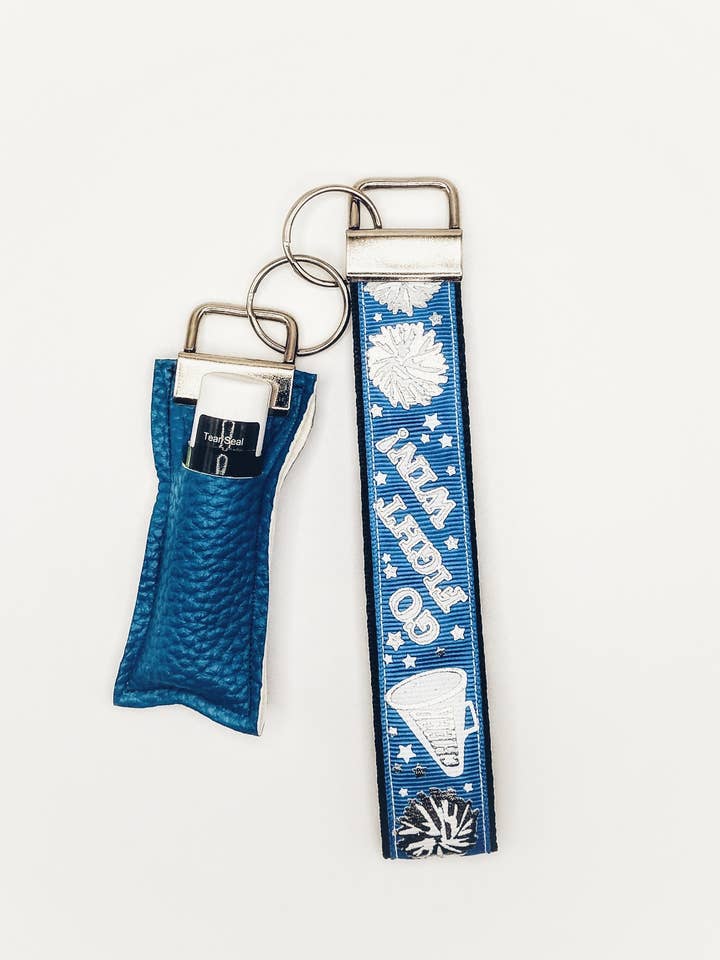 Cheer Sets Schlüsselbund, Armband und Chapstick-Halter-Set für den Großhandel von KSS Made - Handmade Keychain Wristlets
