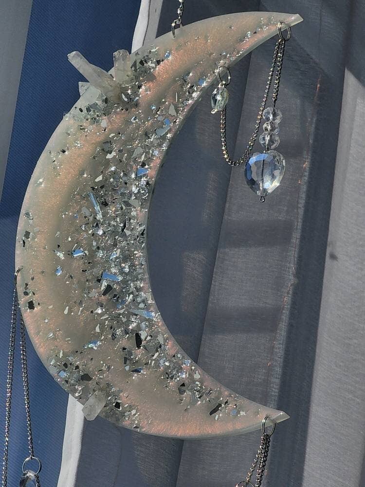 Grey Stone boutique - Wholesale Suncatcher - Pearl Moon Quartz Crystal Suncatcher: Rainbow Room Decor3