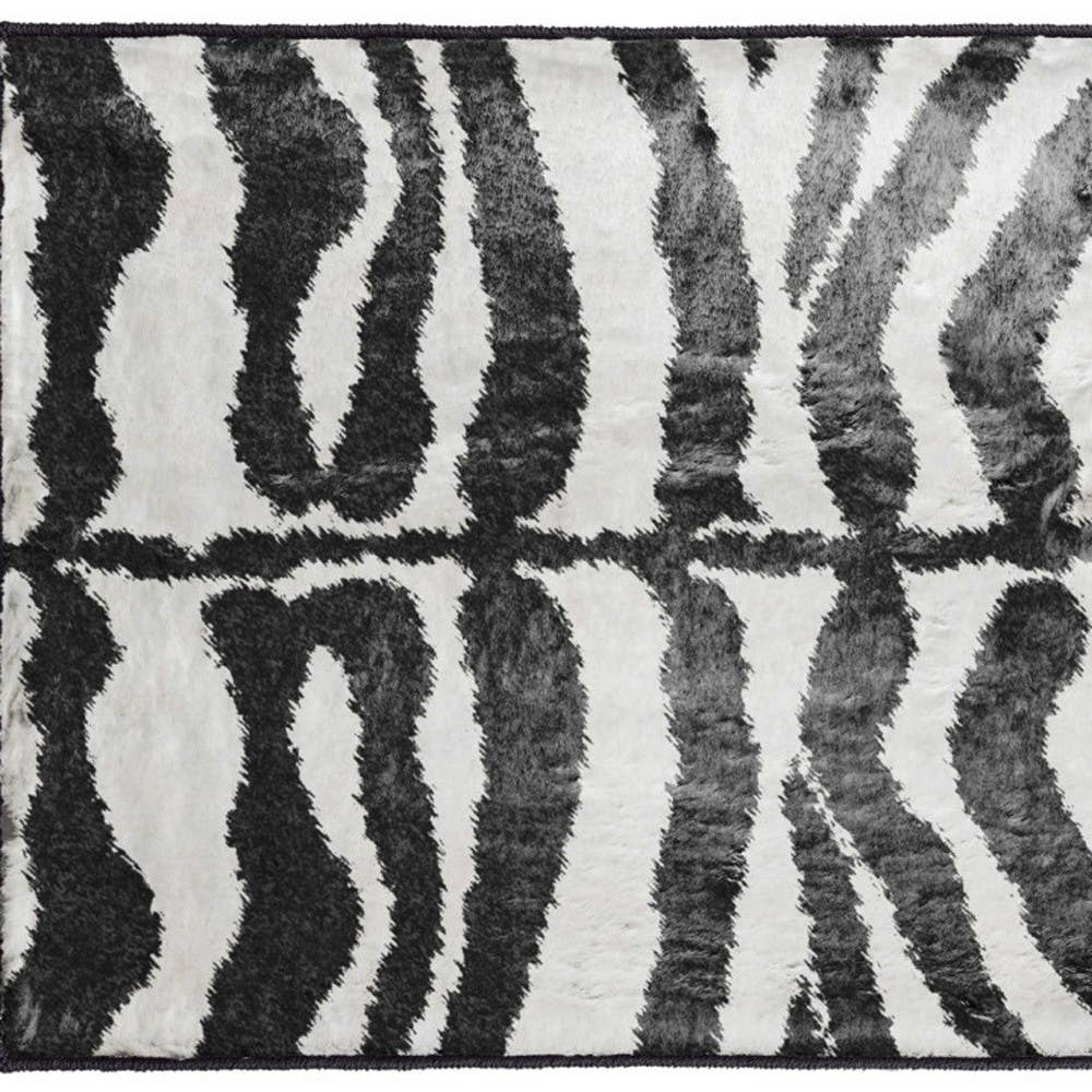 HomeRoots - Wholesale Area Rug - 2' X 3' Black and White Zebra Print Shag Non Skid Area Rug3