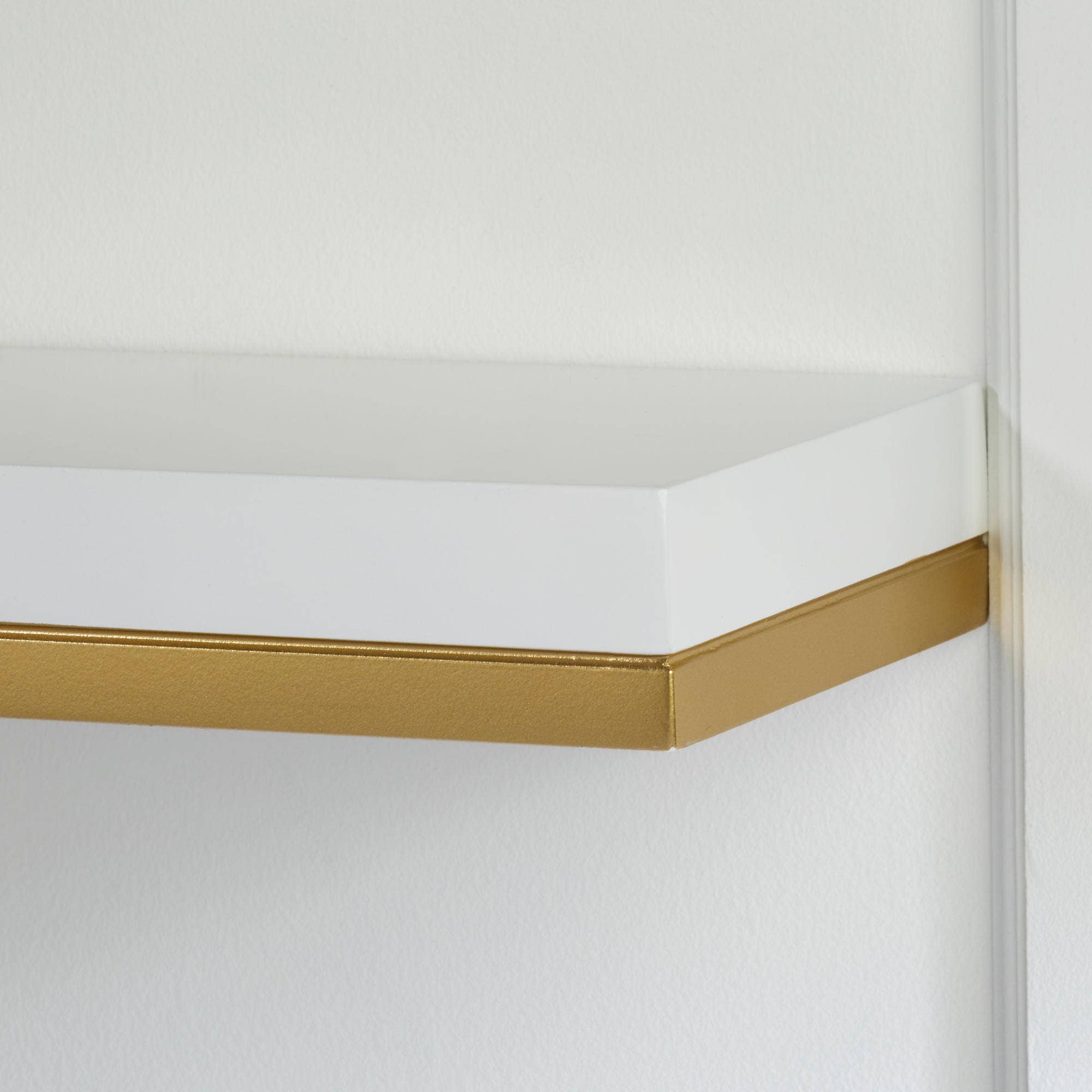 Tripar International - Vendita all'ingrosso Mensole da parete - Set di 2 mensole a parete sospese in legno1