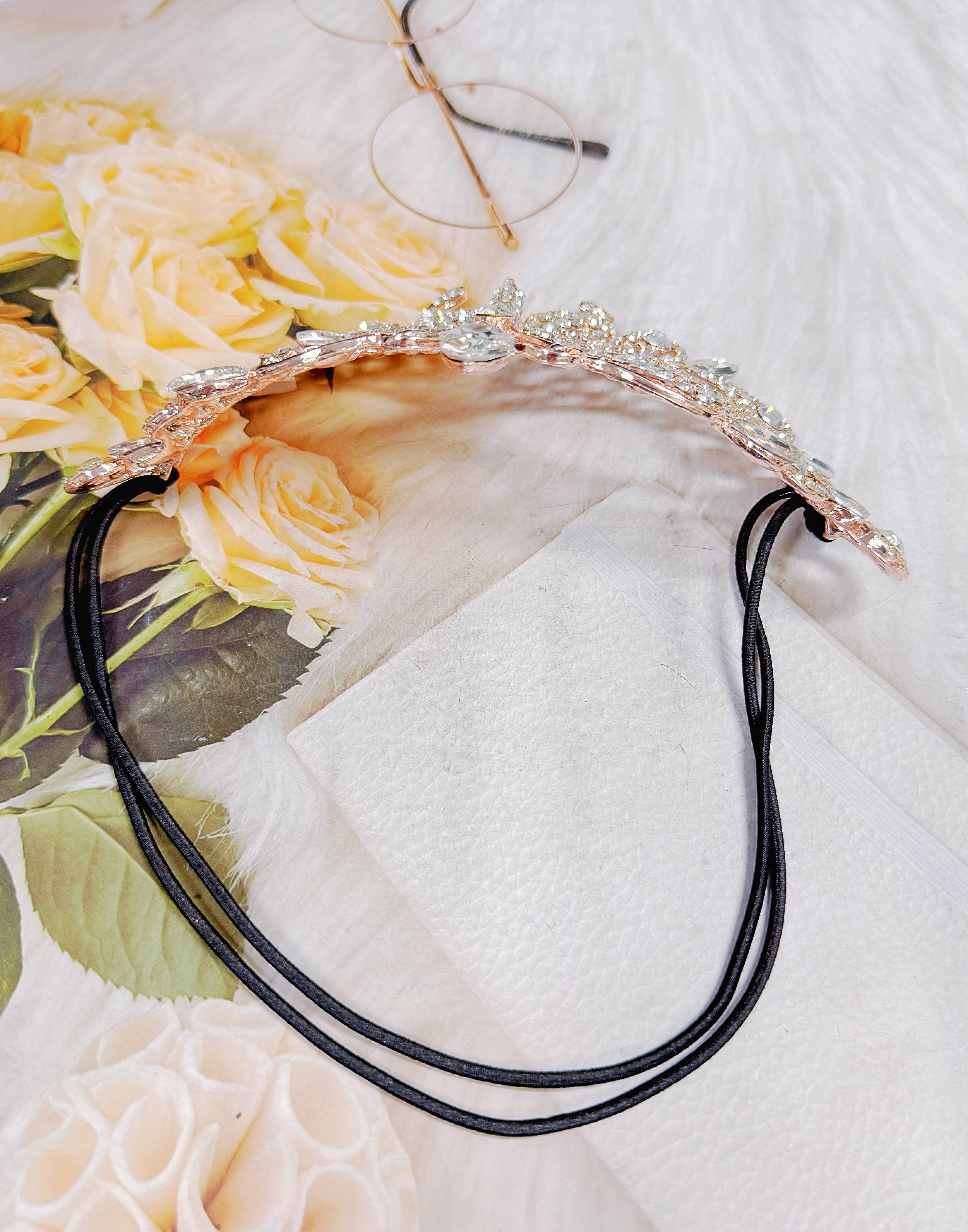 Happy Dream Gifts – Großhandel Kostüm – Damen – Roségoldene Maske, Klare Steinmaske, Schmetterlingsmaskenball-Maske8