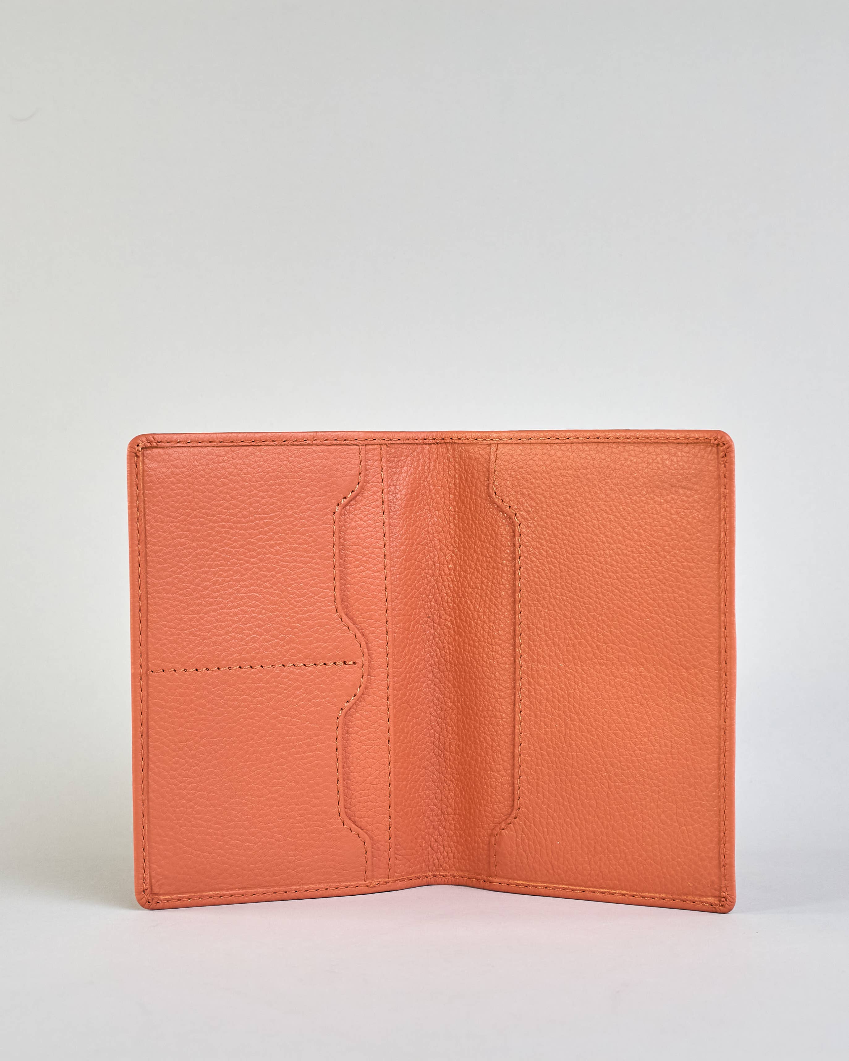 Herzilein-Wien GmbH - Wholesale Passport Case - Women's - Passhülle Leder 2