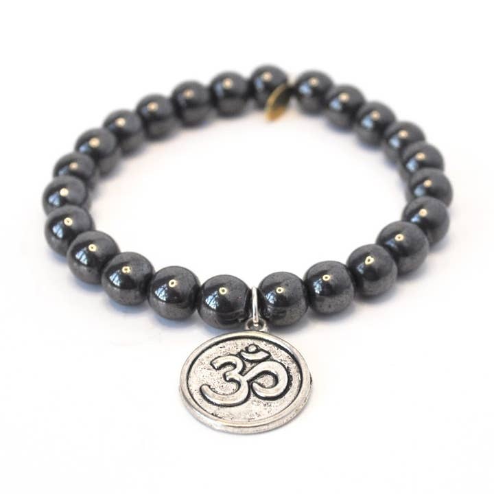 Bracelet en hématite en bronze | Silver Om pour la vente par Infinite Warrior