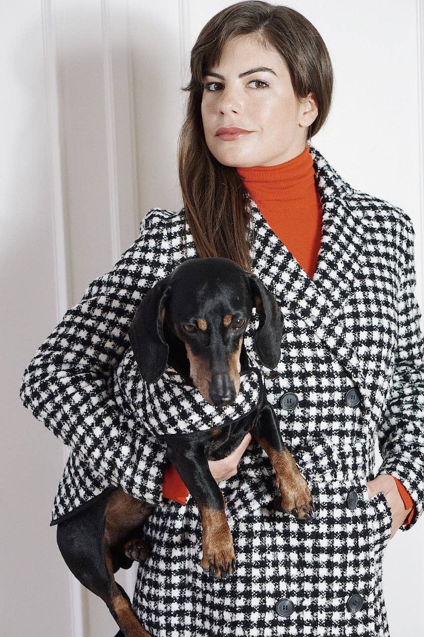 Dachshund Couture - Venta al por mayor Abrigo - Perros - Conjunto Pawtnerlook Emily en París para mujer y dachshund2