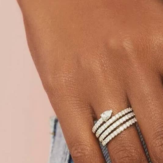 HoopLa – Engroshandel Ring med sten – Indfattet ring - Sterling CZ - Pæreformet