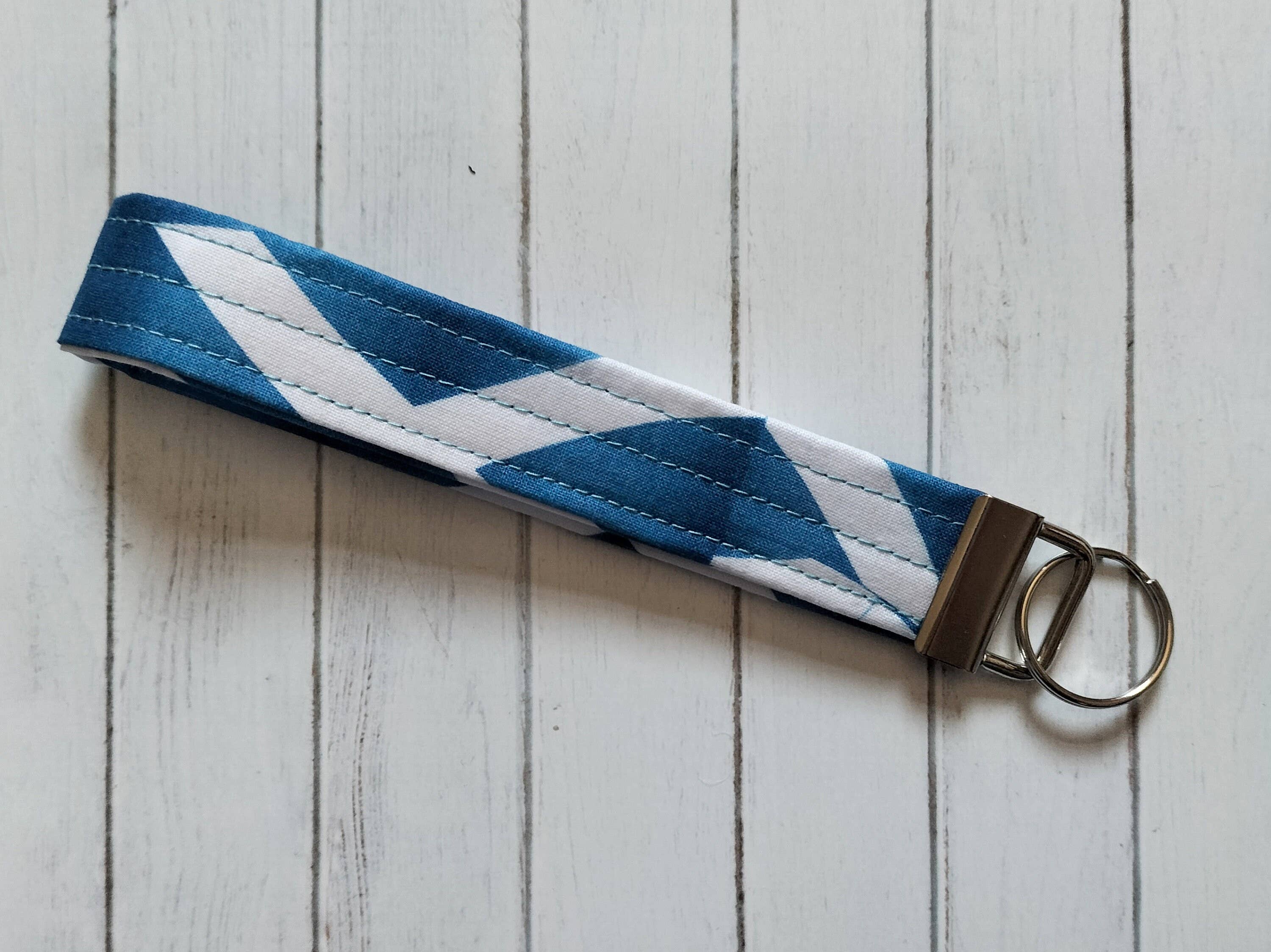 Hannah and me – wholesale Keychain – Women's – Tartan wristlet keyring, Scottish keyfob wristlet2