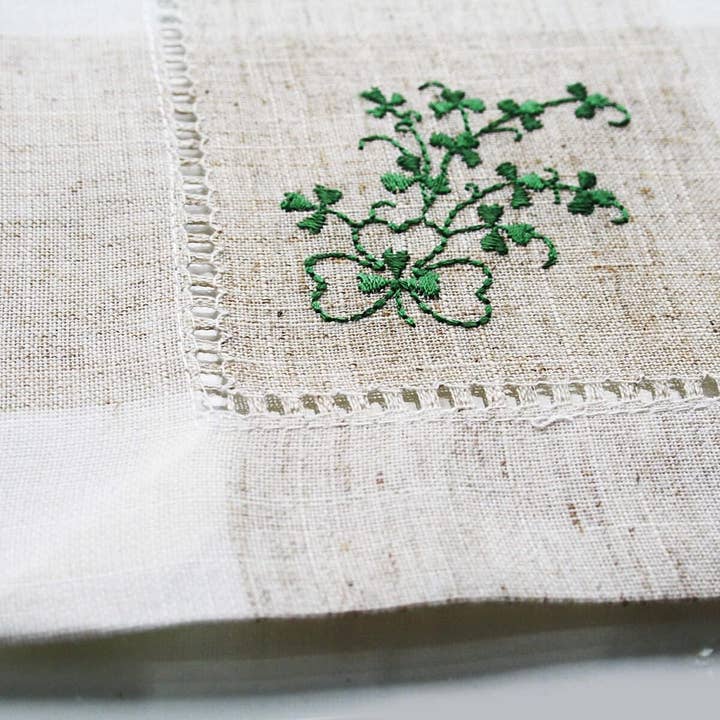 Dublin Gift Company - Wholesale Tablecloth - Samuel Lamont Kinsale Irish Shamrock Tablecloth1