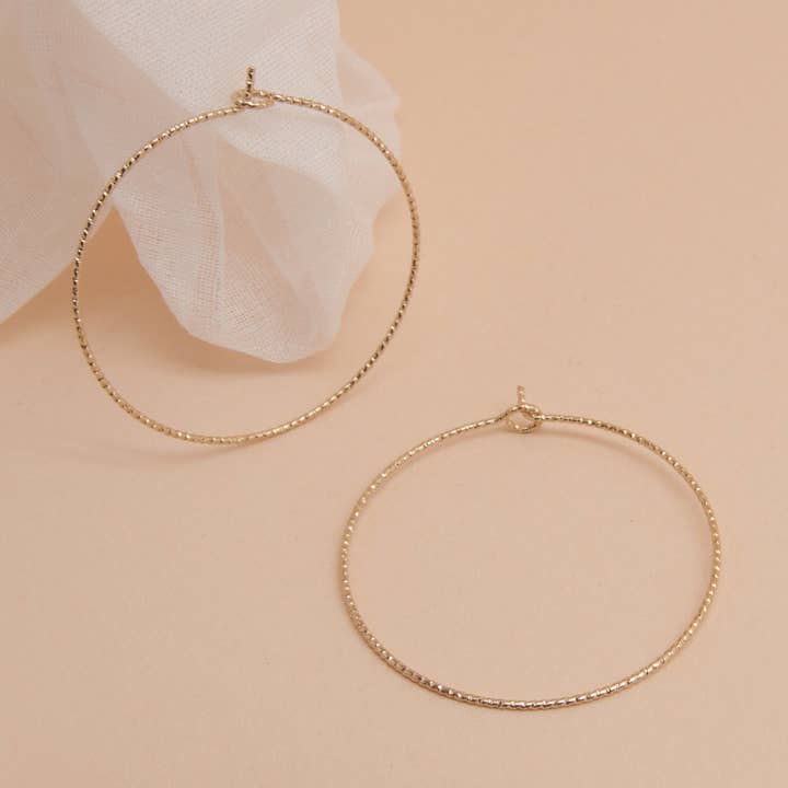 Créoles CLASH Slim M pour la vente par LES FEMMES A BARBES