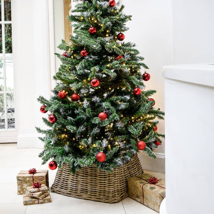 Ivyline - Wholesale Tree Skirt - Wicker Tree Skirt Square, 55cm Diameter