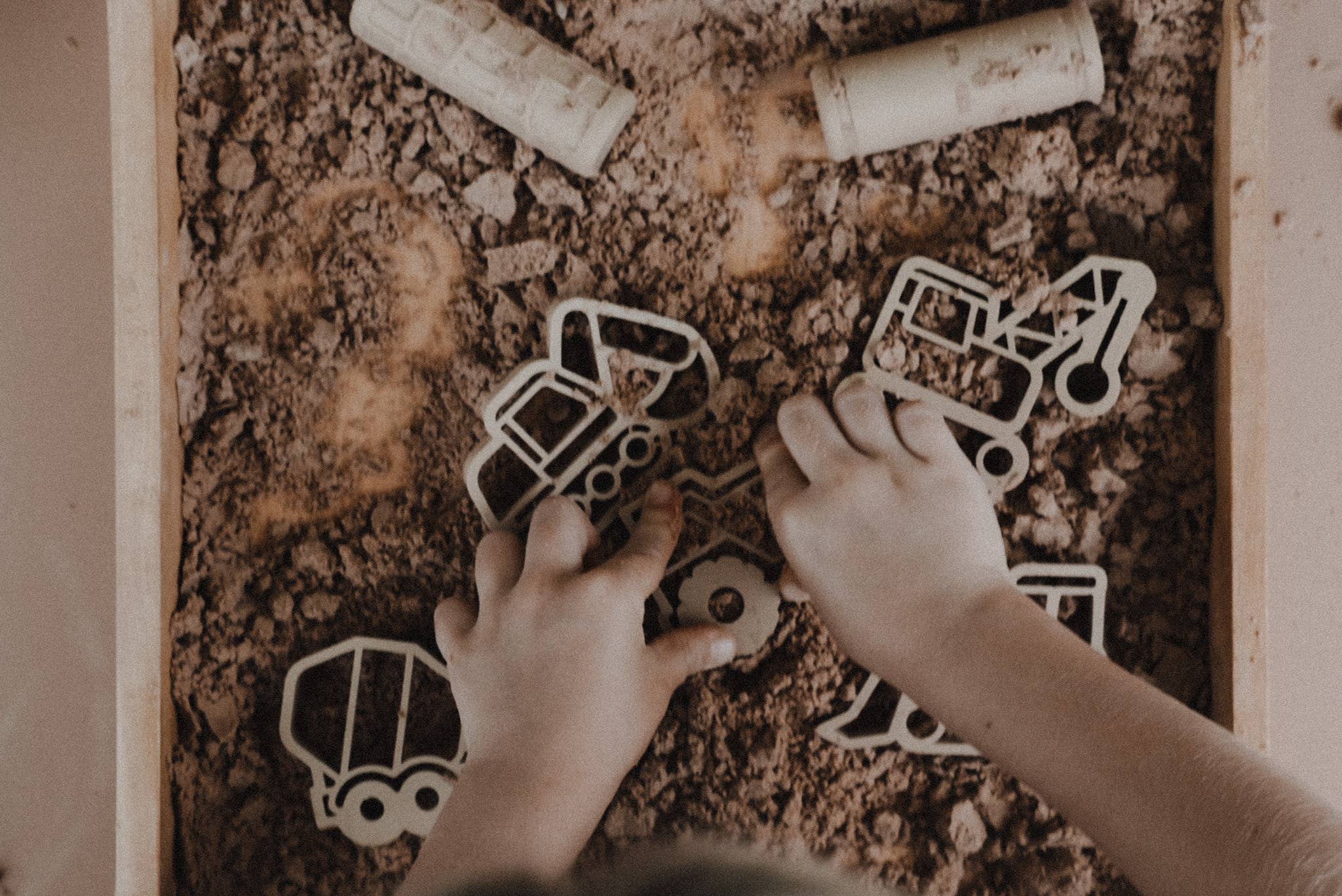 Kinfolk Pantry - Wholesale Toy Set - Kids - Construction Cutter Set - Eco Playdough Tool1