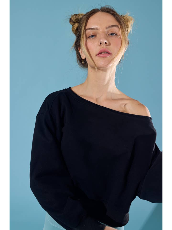 Papermoon - Wholesale Sweatshirt - Women's - PT17835 - Alina Off Shoulder Cropped Sweatshirt8